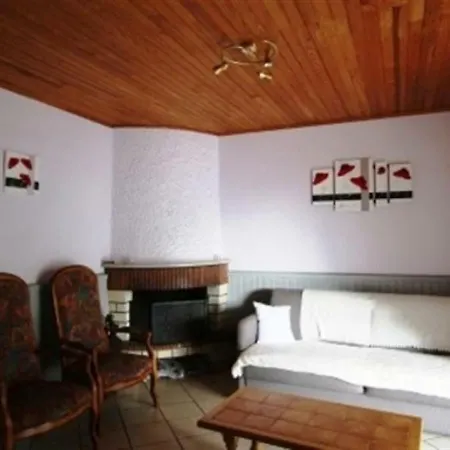 House A Deux Pas De La Mer 700 M Des Commerces Tatil Evi